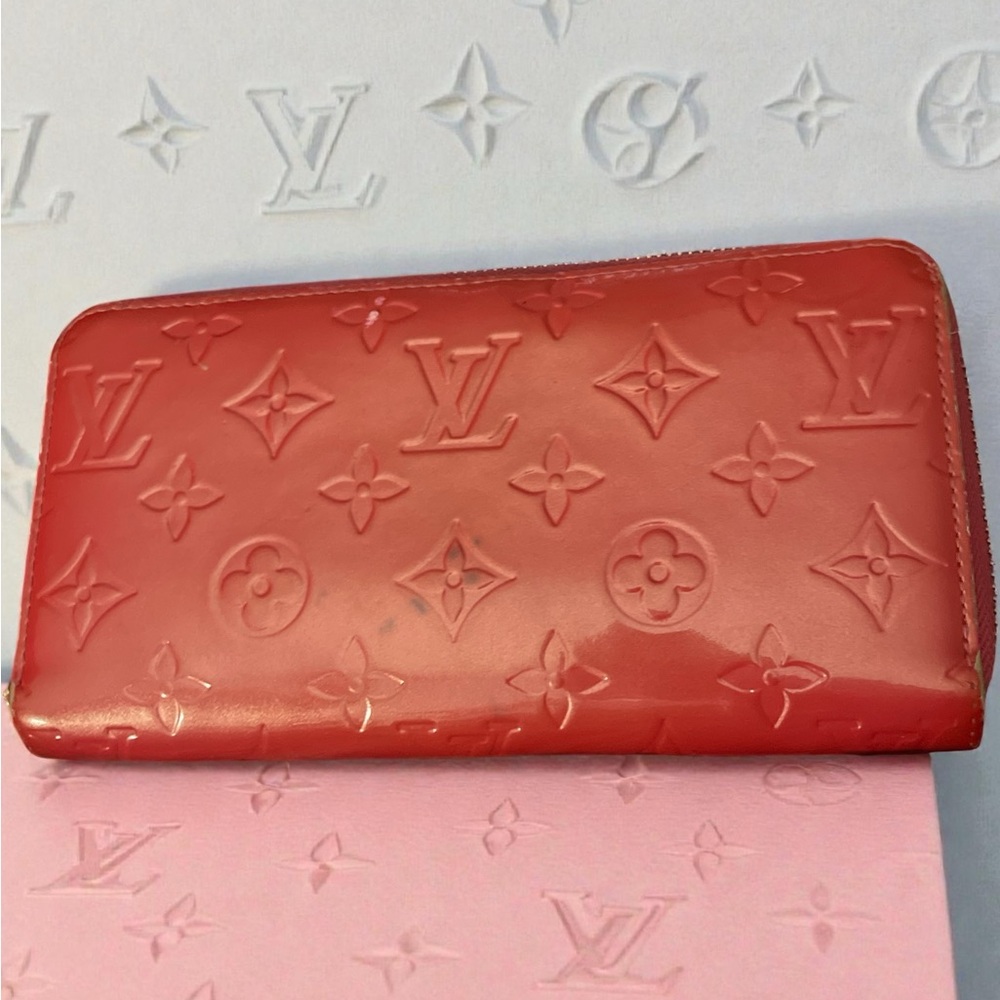 Louis Vuitton Cherry Red Vernis Embossed Wallet vintage - Picture 3 of 16